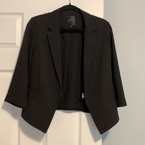 Black cropped blazer